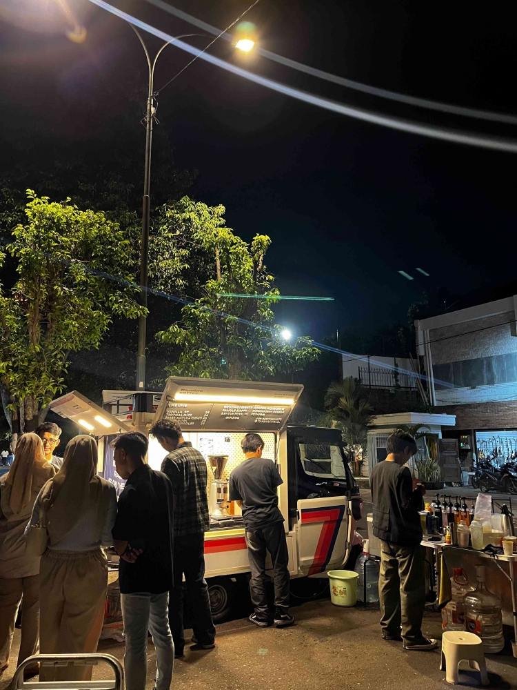 Galgah Streetcaffe: Sip Your Coffee in the Heart of Cilacap